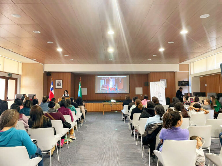 Presentación del SERMIG en jornada Apoya Mujer Migrante, Puerto Montt 2022.