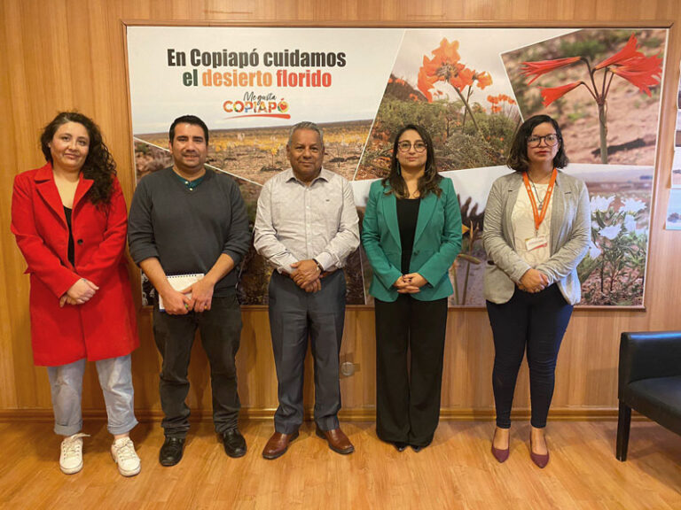 Organizadores de charla sobre Empadronamiento Biométrico en Copiapó