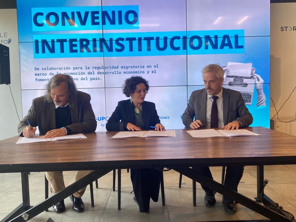 Firma de convenio interinstitucional entre Sermig, Corfo e InvestChile 2