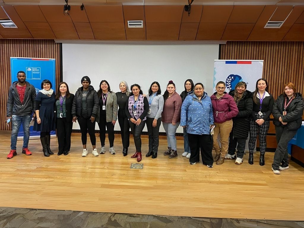 Asistentes primera Jornada Apoya Mujer Migrante La Araucanía