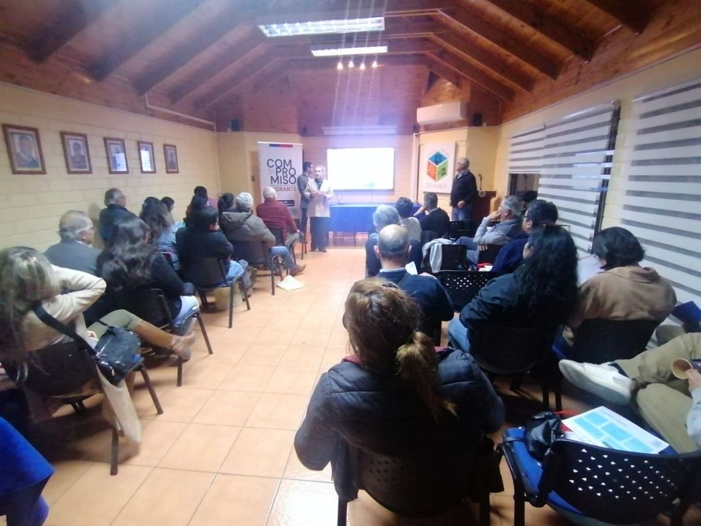 Directora regional expone ante socios de ASOÑUBLE